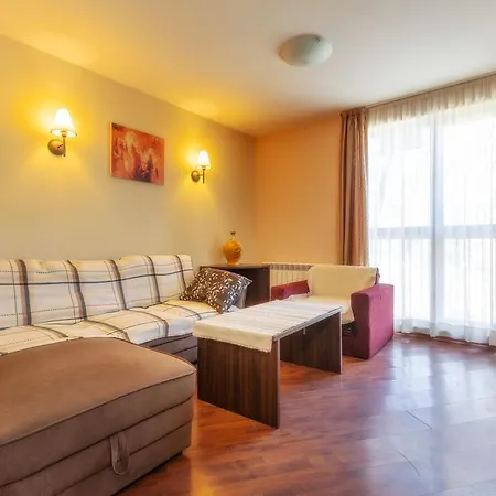 Apartmán Exclusive Two-floor 3-bedrooms On The Floor *