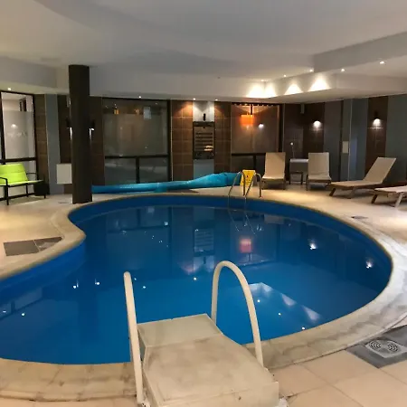 Apartmán Exclusive Two-floor 3-bedrooms On The Floor *