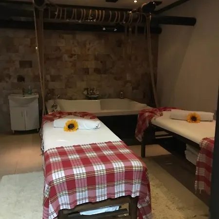 Apartmán Exclusive Two-floor 3-bedrooms On The Floor